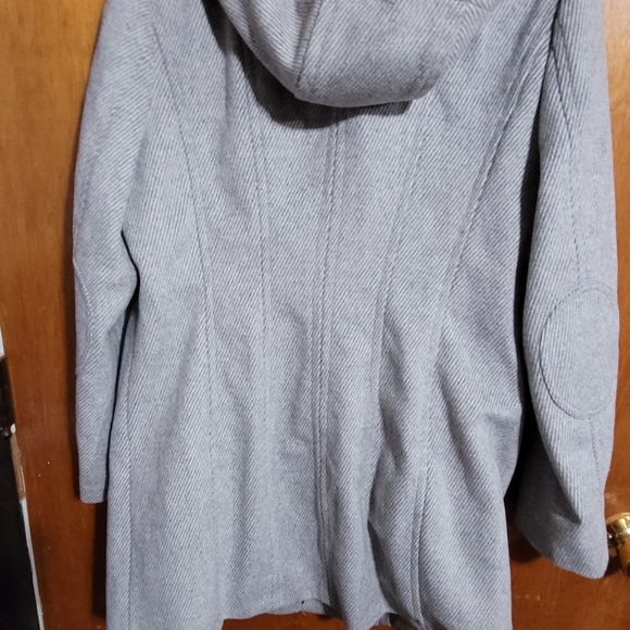 Large calvin klein winter coat - Picture 3 of 4